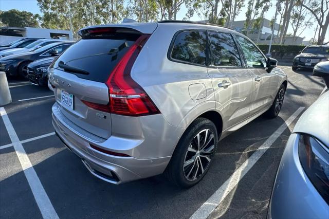 2023 Volvo XC60 B6 Ultimate Dark Theme