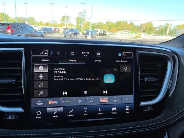 2025 Chrysler Pacifica Limited