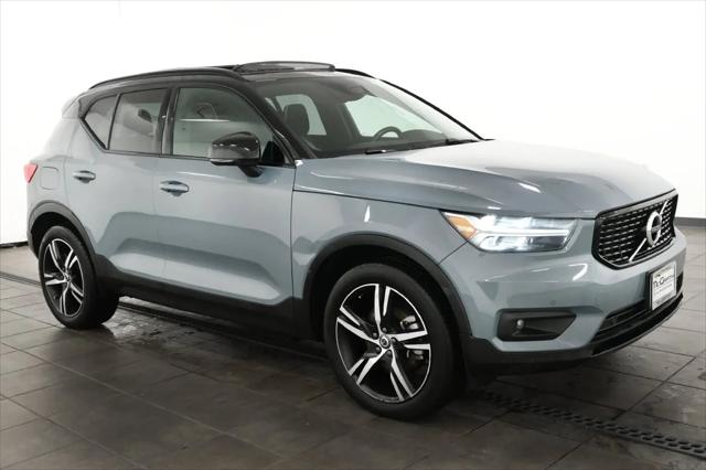 2021 Volvo XC40 T5 R-Design