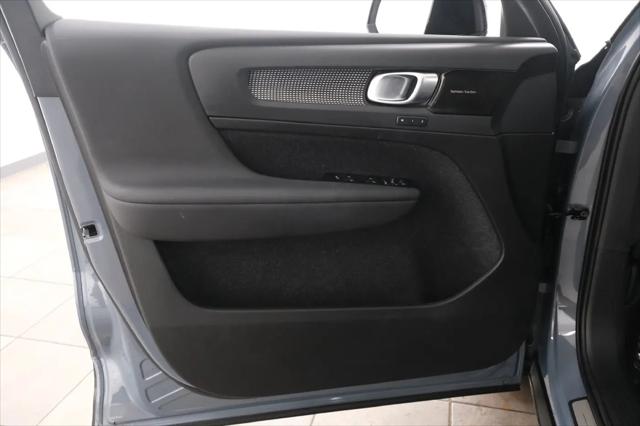 2021 Volvo XC40 T5 R-Design