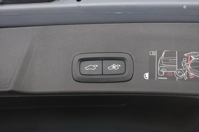 2021 Volvo XC40 T5 R-Design