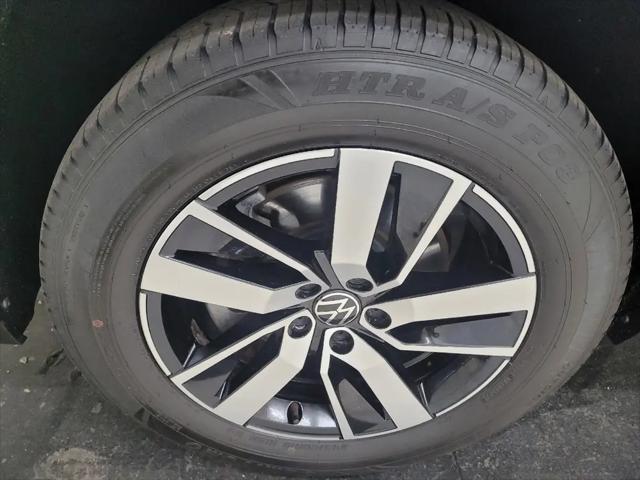 2023 Volkswagen Atlas 2.0T SE