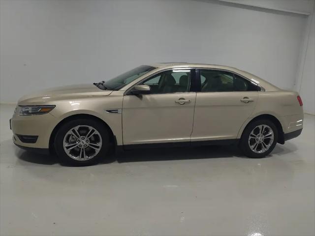 2018 Ford Taurus SEL