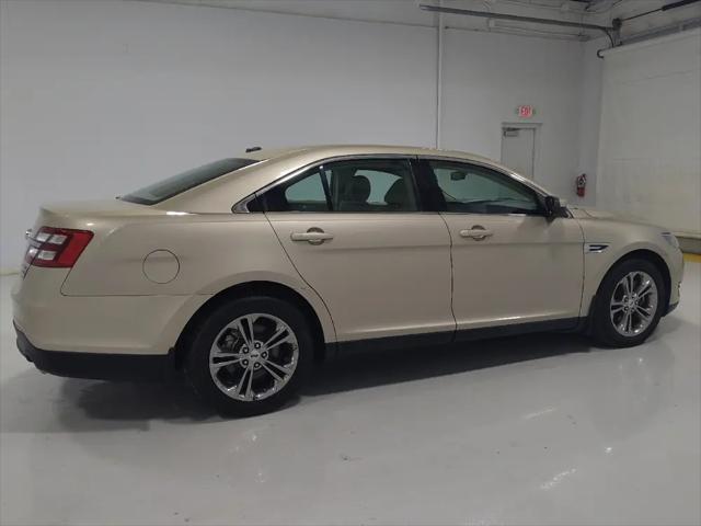 2018 Ford Taurus SEL