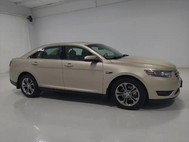 2018 Ford Taurus SEL