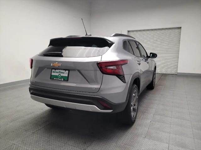2025 Chevrolet Trax FWD LT
