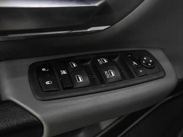 2022 Ram 1500 Big Horn Crew Cab 4x4 57 Box