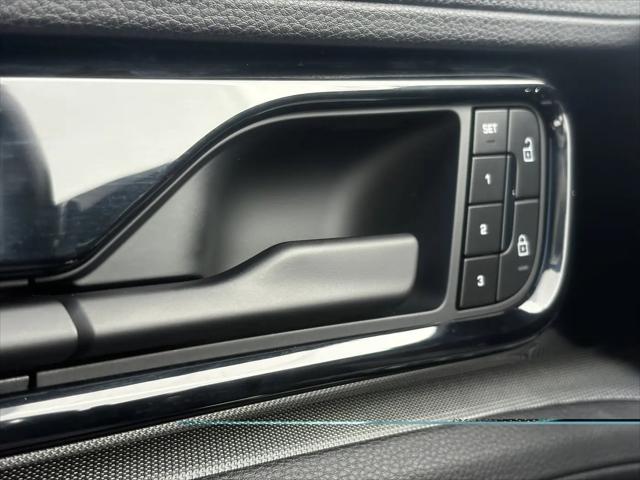 2025 Porsche Panamera Panamera