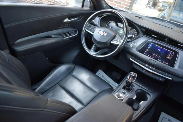 2021 Cadillac XT4 AWD Premium Luxury