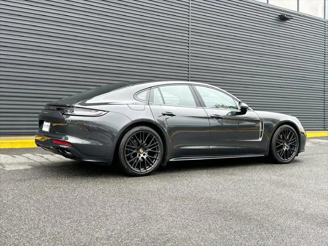 2023 Porsche Panamera 4 Platinum Edition