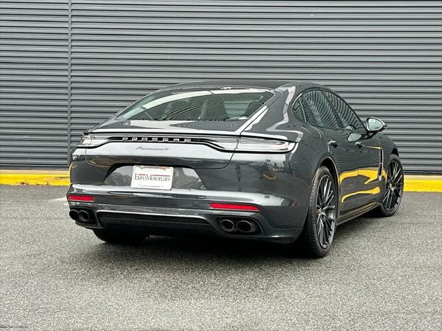 2023 Porsche Panamera 4 Platinum Edition