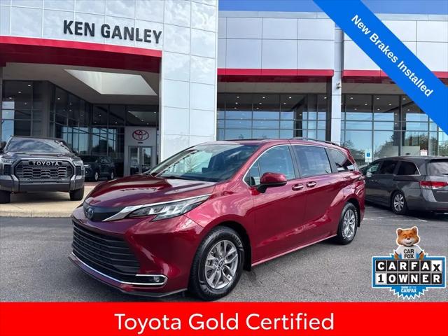 2022 Toyota Sienna XLE for sale in Akron, OH