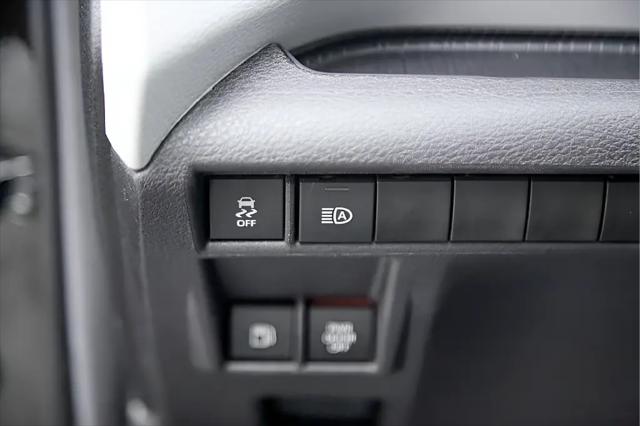 2025 Toyota Sienna LE