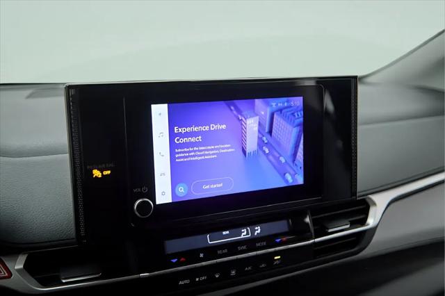 2025 Toyota Sienna LE