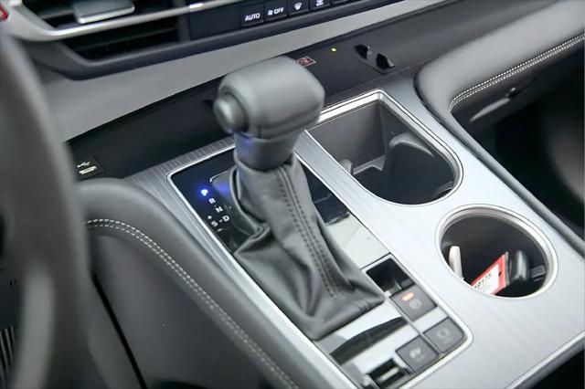 2025 Toyota Sienna LE
