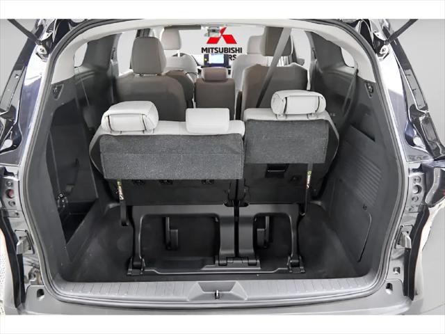 2025 Toyota Sienna LE
