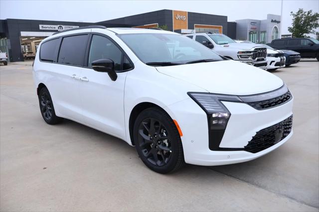 2027 Chrysler Pacifica Limited for sale in Yukon, OK