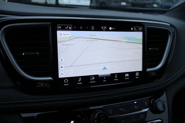 2027 Chrysler Pacifica Limited