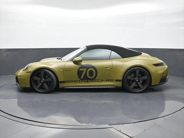 2026 Porsche 911 Carrera 4 GTS Cabriolet