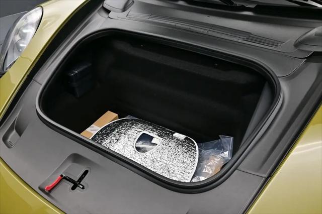 2026 Porsche 911 Carrera 4 GTS Cabriolet