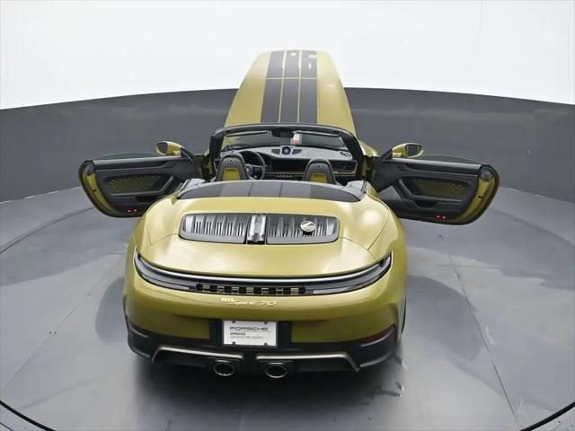 2026 Porsche 911 Carrera 4 GTS Cabriolet