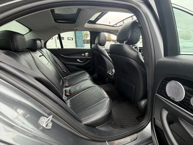 2017 Mercedes-Benz E-CLASS E 300 E 300