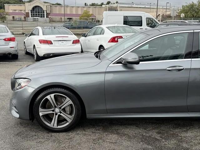 2017 Mercedes-Benz E-CLASS E 300 E 300