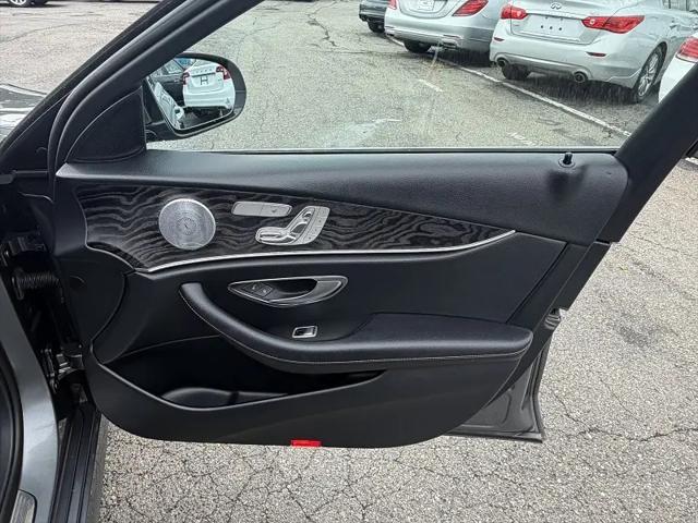2017 Mercedes-Benz E-CLASS E 300 E 300