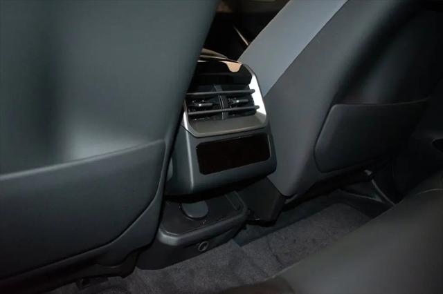 2027 BMW X5 40 xDrive