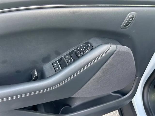 2022 Ford Mustang Mach-E Select