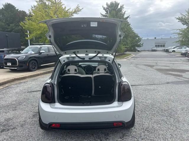 2022 MINI SE Hardtop Cooper
