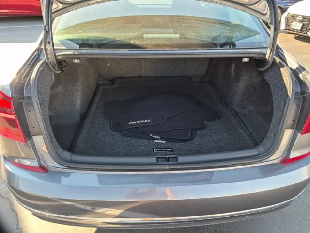 2018 Volkswagen Passat 2.0T S