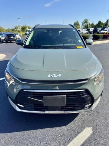 2024 Kia Niro SX