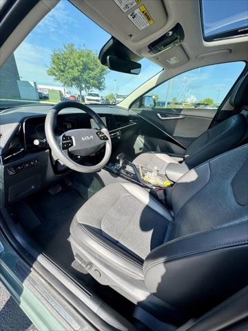 2024 Kia Niro SX