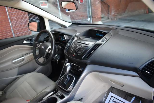 2016 Ford C-Max Hybrid SE
