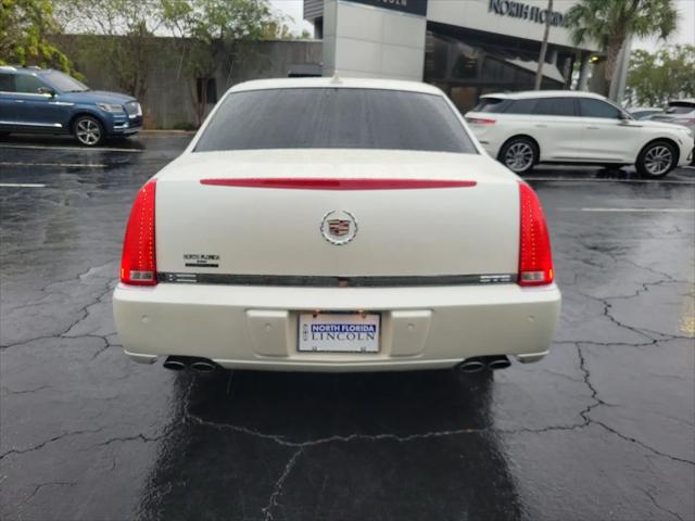 2011 Cadillac DTS Premium Collection