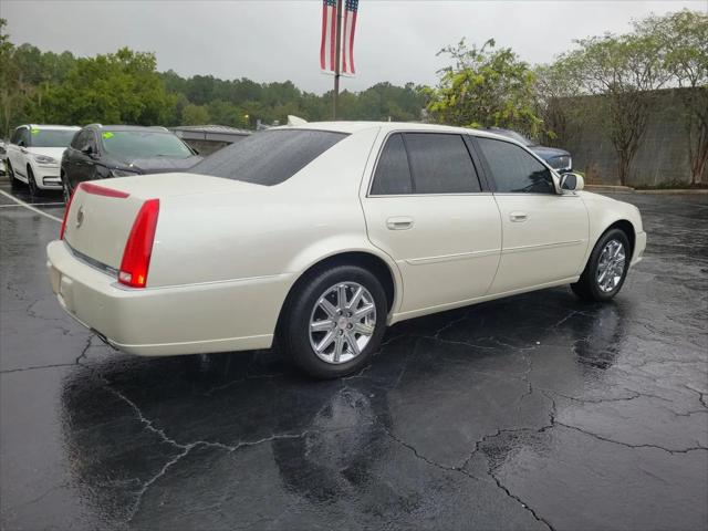 2011 Cadillac DTS Premium Collection