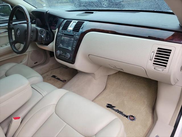 2011 Cadillac DTS Premium Collection