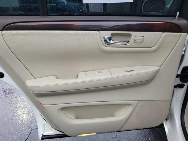 2011 Cadillac DTS Premium Collection