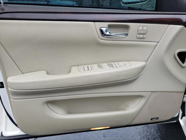 2011 Cadillac DTS Premium Collection