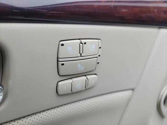 2011 Cadillac DTS Premium Collection