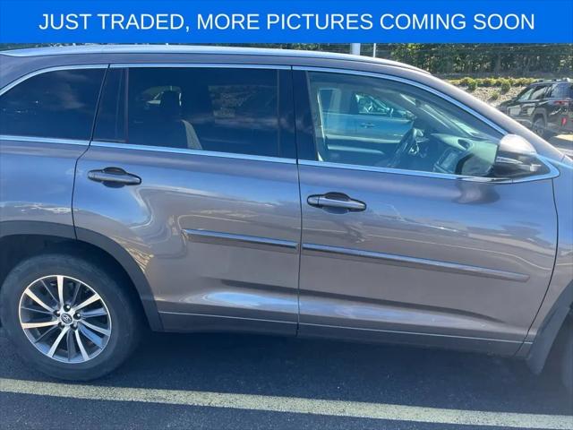 2017 Toyota Highlander XLE for sale in Plains, PA