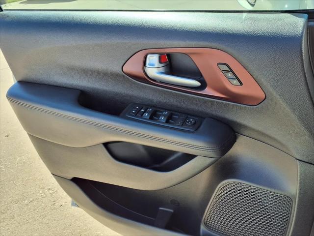 2020 Chrysler Pacifica 35th Anniversary Touring L Plus