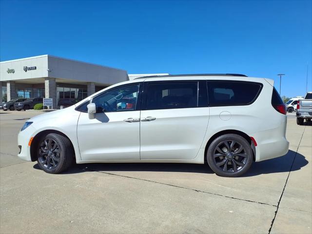 2020 Chrysler Pacifica 35th Anniversary Touring L Plus