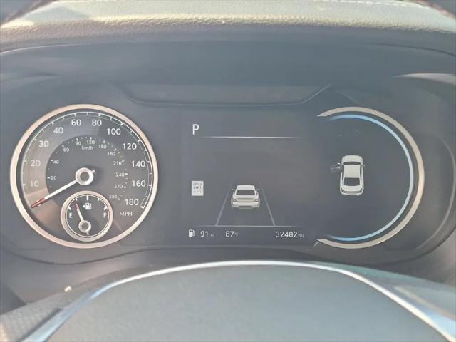 2025 Genesis G70 2.5T RWD