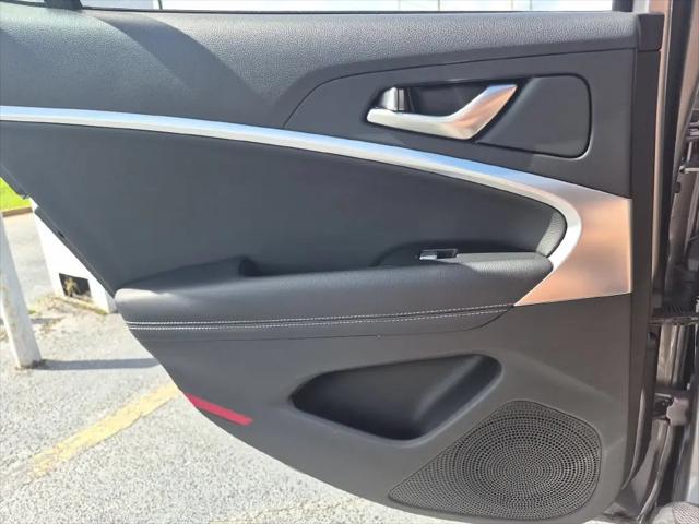 2025 Genesis G70 2.5T RWD