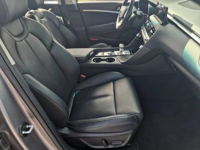 2025 Genesis G70 2.5T RWD
