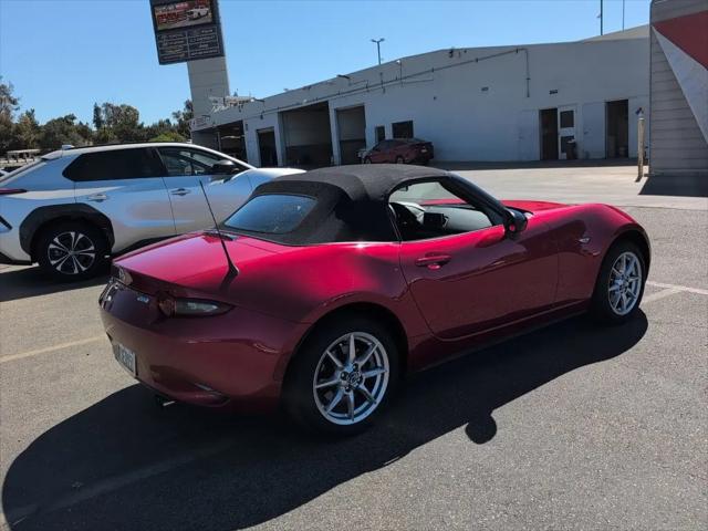 2016 Mazda MX-5 Sport