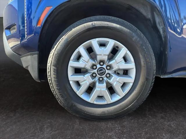 2023 Nissan Frontier Crew Cab SV 4x2