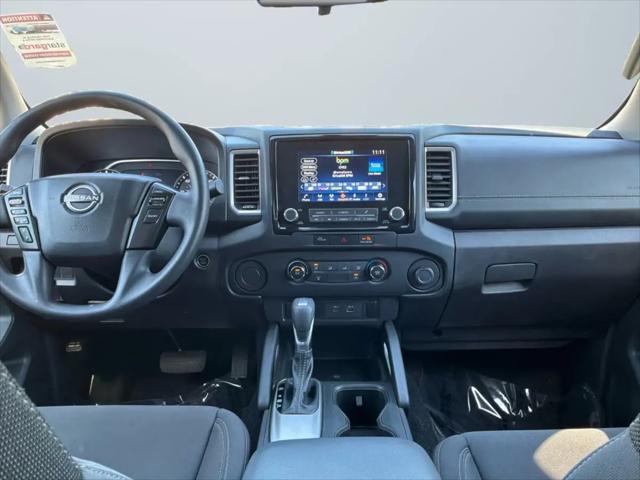 2023 Nissan Frontier Crew Cab SV 4x2